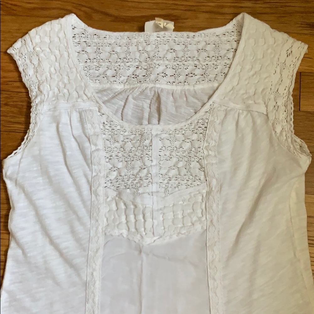 Anthropologie crocheted eye-lit white tank